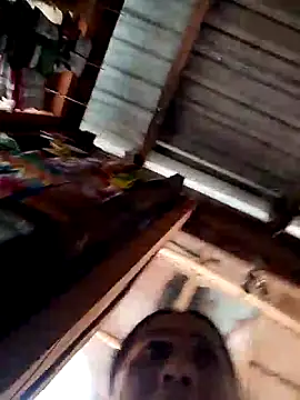 Snapshot of lexyyr17 chatting on April 16, 2:01 am lexyyr17 online show from April 16, 2:01 am