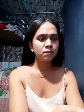Snapshot of lexyyr17 chatting on April 18, 1:53 am lexyyr17 online show from April 18, 1:53 am