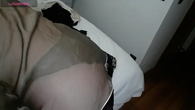 paulaSTendhal online show from February 5, 2:16 am