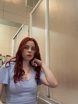Snapshot of VrEmEnnnAyA chatting on June 3, 10:07 am VrEmEnnnAyA online show from June 3, 10:07 am