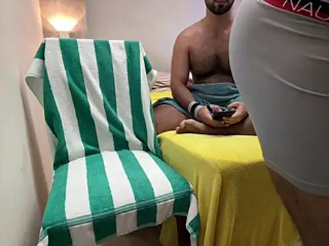 CasadoLutadorBigStuds online show from April 24, 3:53 am