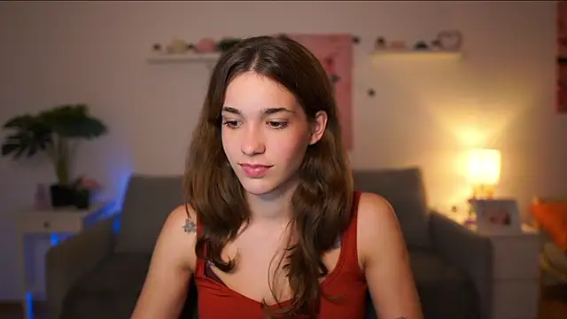 kissie cat online show from October 1, 6:14 pm