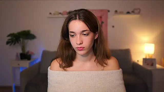 kissie cat online show from October 2, 1:07 pm