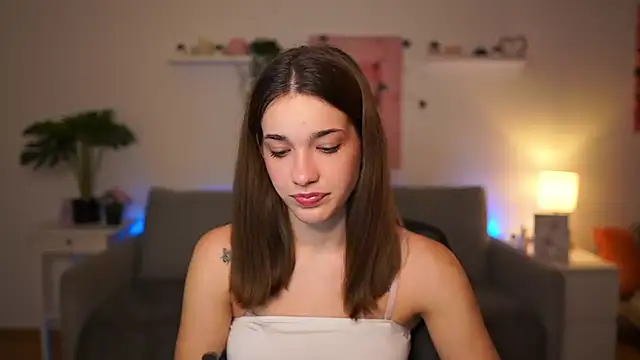 Snapshot of kissie_cat chatting on November 22, 6:40 pm kissie cat online show from November 22, 6:40 pm