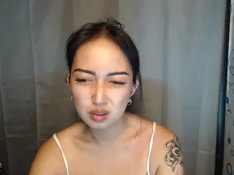 Soft Angel8 online show from April 28, 6:13 pm