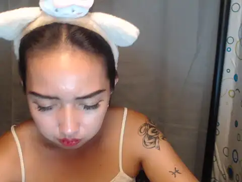 Soft Angel8 online show from May 23, 6:12 pm