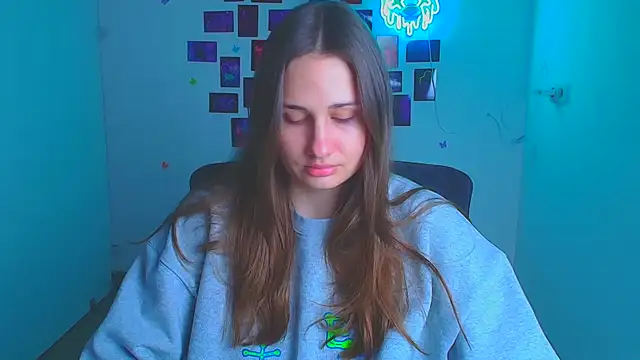 Stefanie Sweet online show from April 3, 5:16 am