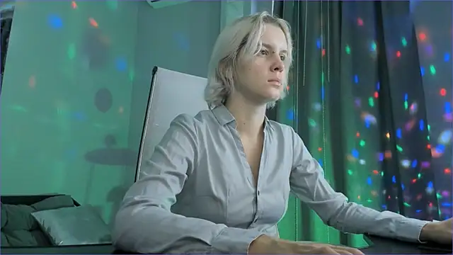 Snapshot of BethanyCloud chatting on October 27, 5:22 am BethanyCloud online show from October 27, 5:22 am