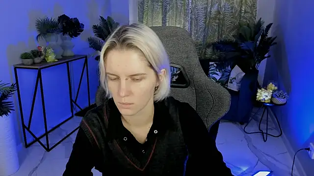 Snapshot of BethanyCloud chatting on November 3, 5:31 am BethanyCloud online show from November 3, 5:31 am