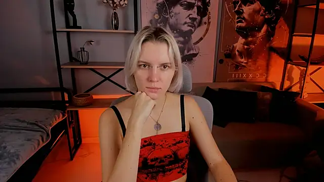 Snapshot of BethanyCloud chatting on November 13, 6:01 am BethanyCloud online show from November 13, 6:01 am