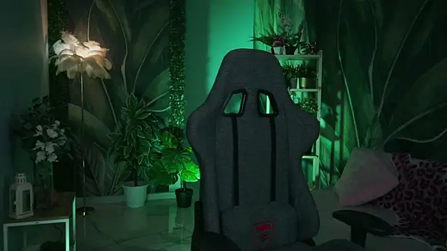 BethanyCloud online show from April 24, 5:21 am