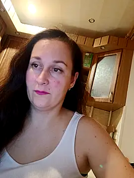 Amandda  online show from October 9, 6:06 pm