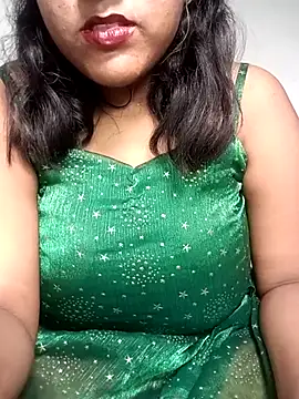 Snapshot of Cute_mikii chatting on November 8, 2:17 pm Cute mikii online show from November 8, 2:17 pm