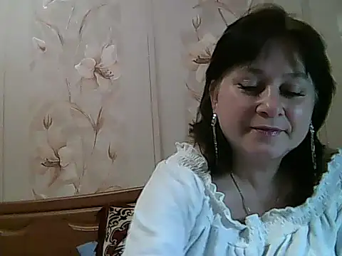 Samantha44021 online show from September 27, 9:42 pm