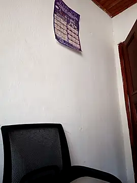 Mia-Glow online show from April 22, 12:07 pm