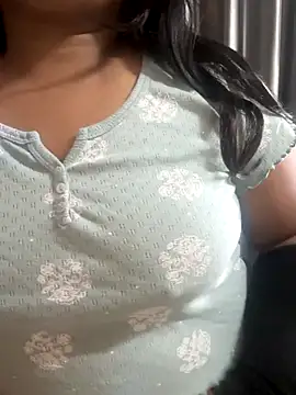 Maggi-is-back online show from September 22, 2:24 am