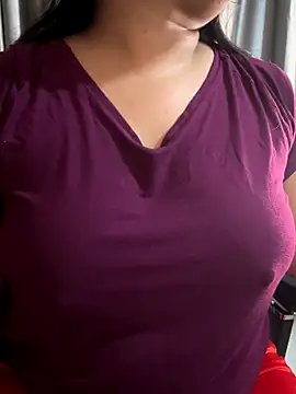 Maggi-is-back online show from November 3, 2:24 am