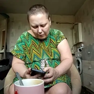 Tupo070481 online show from April 19, 9:41 am