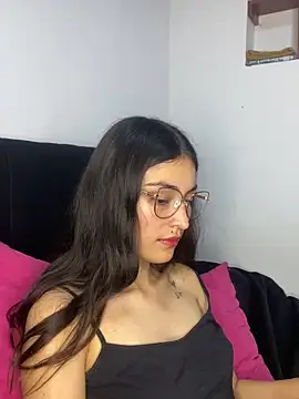 Snapshot of hotwife26 chatting on May 14, 5:25 am hotwife26 online show from May 14, 5:25 am