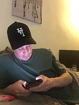 shyandchilling online show from May 17, 6:04 pm