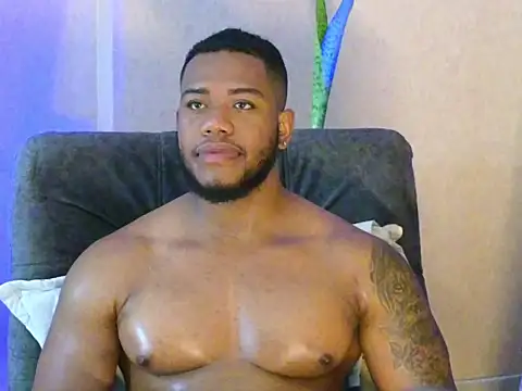Snapshot of BenjaminCol_ chatting on September 29, 10:36 pm BenjaminCol  online show from September 29, 10:36 pm