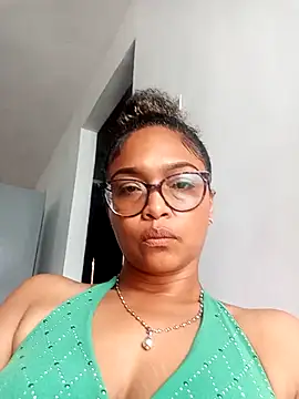 BiiancaEstradaa online show from March 12, 2:01 pm