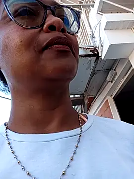 BiiancaEstradaa online show from March 15, 12:33 pm