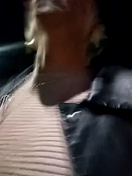 BiiancaEstradaa online show from April 22, 1:19 am