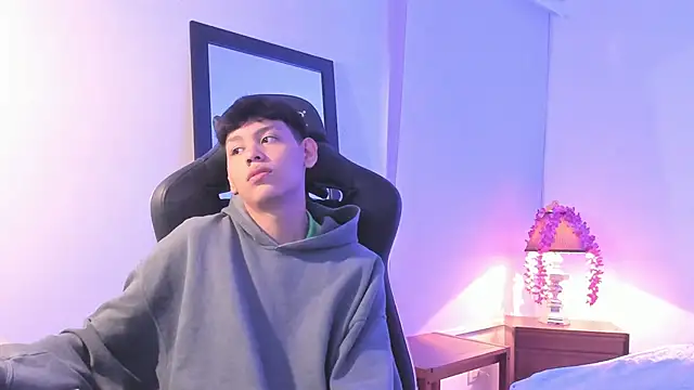 zeus blaze online show from September 10, 3:34 pm