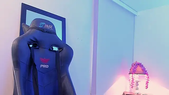 zeus blaze online show from September 13, 1:11 pm