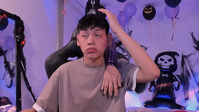 zeus blaze online show from October 24, 12:12 pm