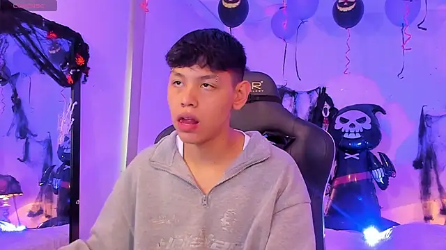 zeus blaze online show from November 1, 8:00 pm