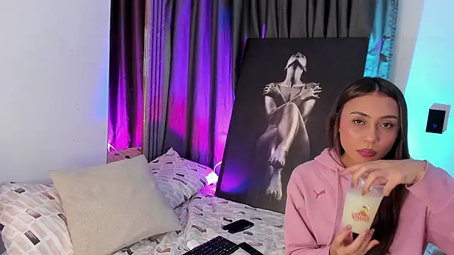 spicy angels  online show from February 25, 12:31 am