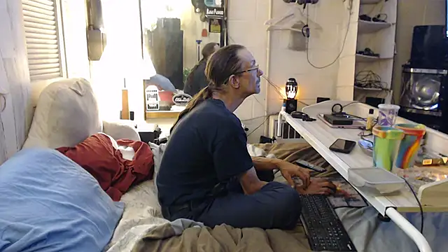 Puff0169 online show from July 8, 11:04 am