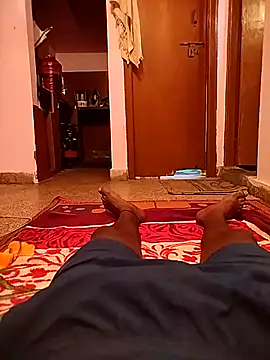 Snapshot of Yesboss143 chatting on March 18, 4:48 am Yesboss143 online show from March 18, 4:48 am