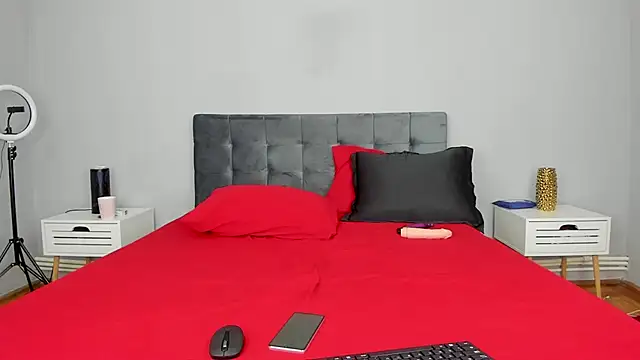 Ella sweety00 online show from September 18, 10:01 pm