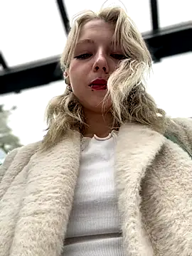 EveLittleSinner online show from October 10, 10:14 am