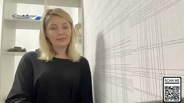 Blondie xoxoxo online show from November 27, 4:20 pm