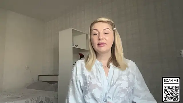 Blondie xoxoxo online show from March 16, 7:01 am