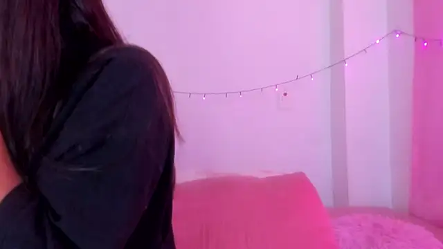 Abby roussee online show from November 18, 1:04 pm