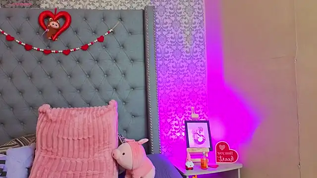 Abby roussee online show from February 22, 3:10 pm