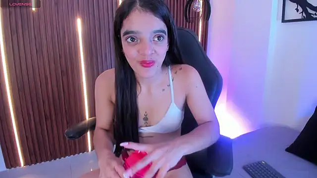 Sophia Blazee online show from October 1, 7:42 pm