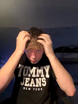 Snapshot of Fappatore_Nato05 chatting on September 21, 1:35 pm Fappatore Nato05 online show from September 21, 1:35 pm