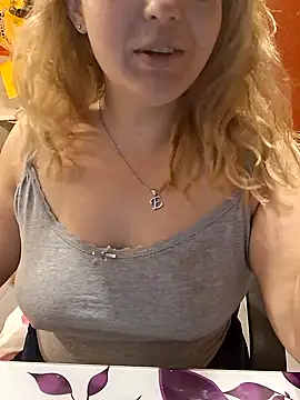 qSensi online show from November 21, 12:32 am