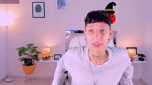 Luci Rose online show from October 8, 2:14 pm