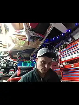 twistafatpipe online show from January 6, 6:22 pm