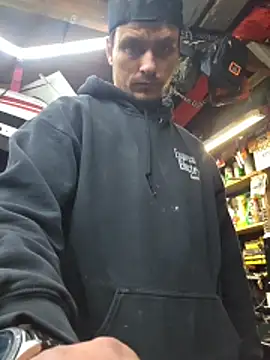 twistafatpipe online show from April 21, 12:01 am