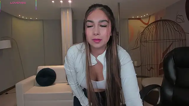 VeronicaBlue online show from February 4, 9:59 am