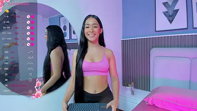 Snapshot of lily__star chatting on October 18, 3:31 am lily star online show from October 18, 3:31 am