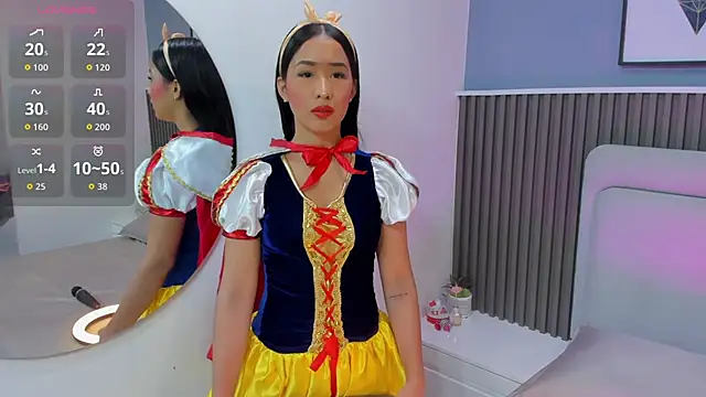 Snapshot of lily__star chatting on November 1, 3:30 am lily star online show from November 1, 3:30 am